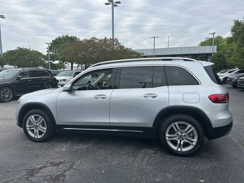 Certified 2021 Mercedes-Benz GLB 250 w/ Premium Package image 3