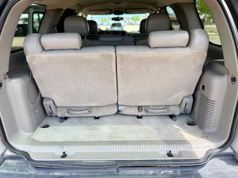 Used 2004 Chevrolet Tahoe LT w/ LT Preferred Equipment Group AWD/4WD image 14