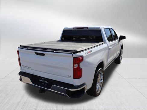 Used 2023 Chevrolet Silverado 1500 LT AWD/4WD image 7