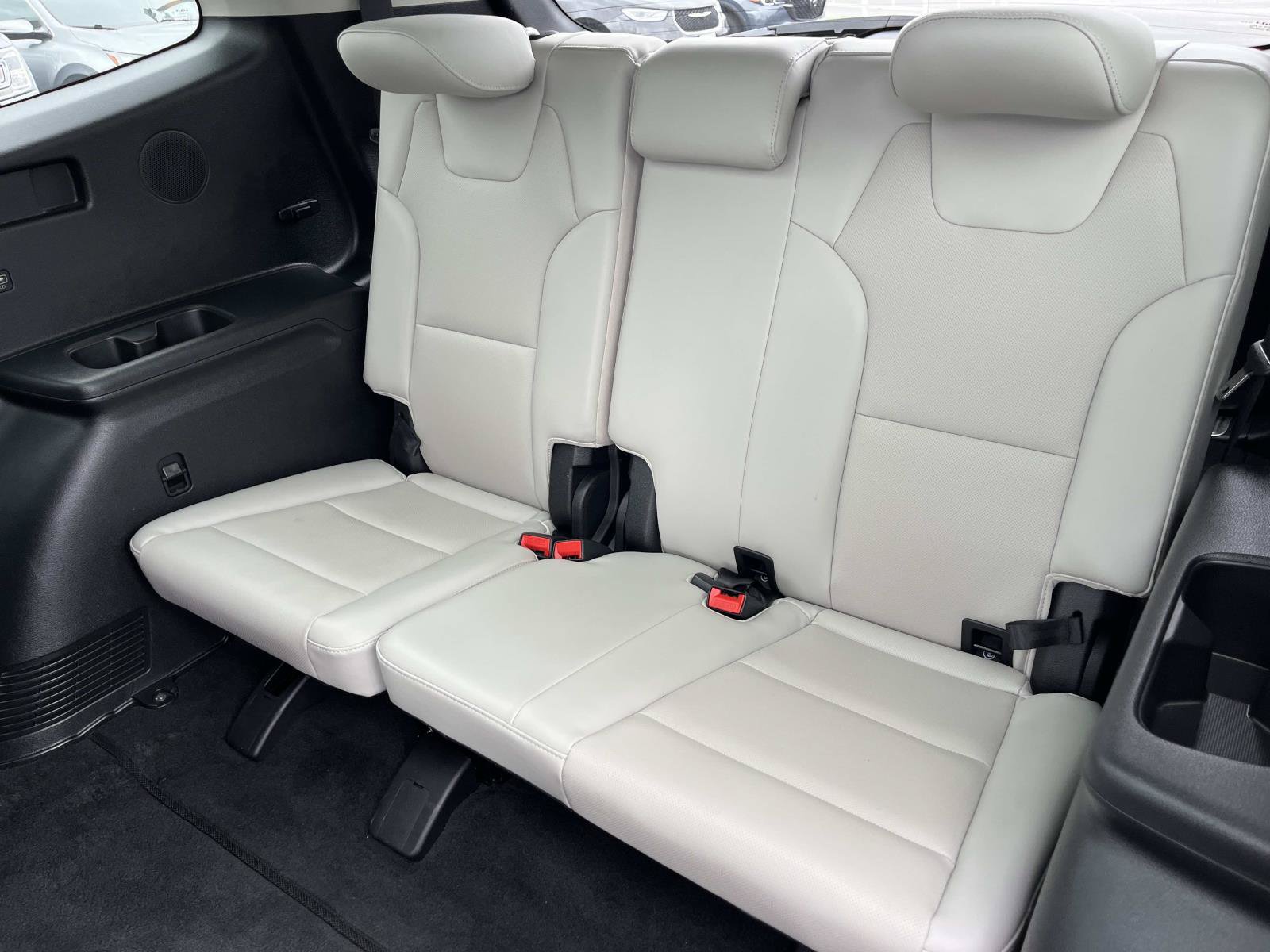 Used 2022 Kia Telluride SX w/ SX Prestige Package AWD/4WD image 18