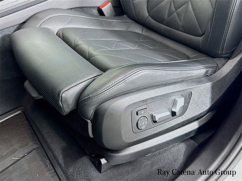 Used 2023 BMW X5 xDrive40i w/ Premium Package image 19