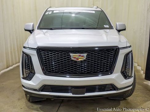 Certified 2025 Cadillac Escalade Sport Platinum w/ LPO, Floor Liner Package image 4