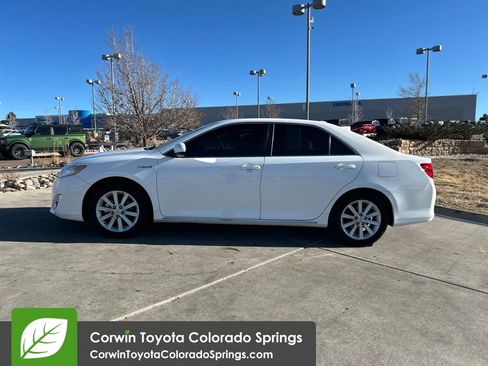 Used 2012 Toyota Camry Hybrid image 4