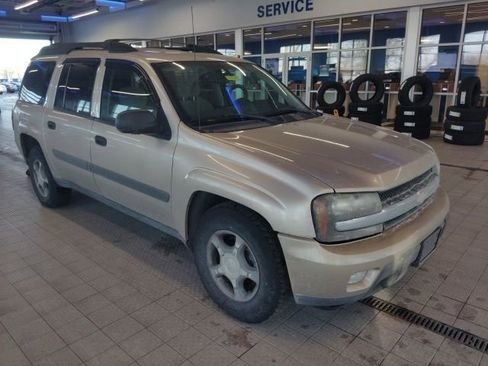 Used 2005 Chevrolet TrailBlazer EXT LT w/ LS Preferred Equipment Group image 5
