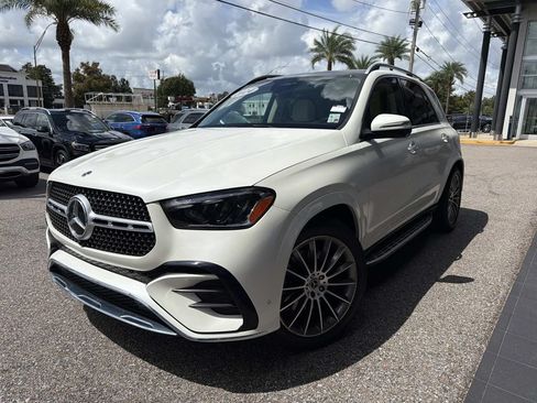 Used 2024 Mercedes-Benz GLE 350 4MATIC image 3