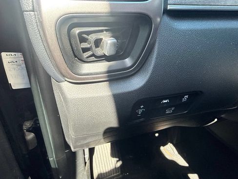 Used 2022 Kia Sorento EX w/ Panoramic Sunroof Package FWD image 19