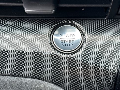 Used 2025 Ford Mustang Mach-E GT image 21