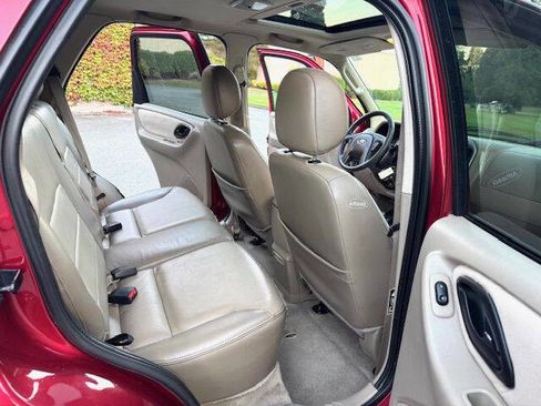 Used 2003 Ford Escape XLT image 24