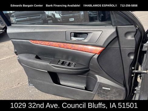 Used 2011 Subaru Outback 2.5i Limited image 12