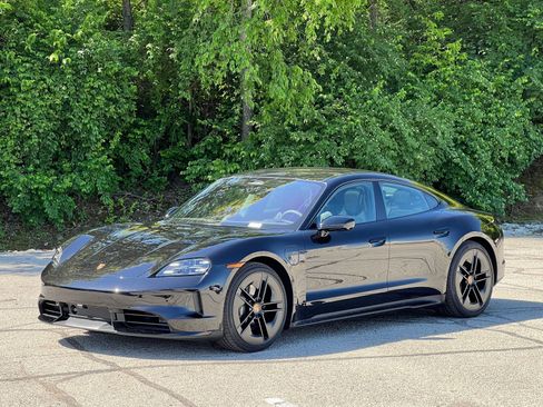 New 2026 Porsche Taycan AWD/4WD image 10