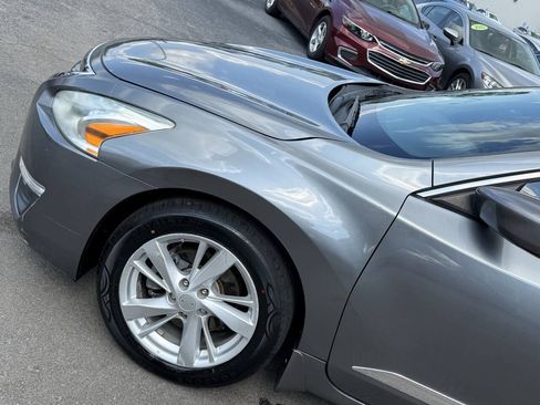 Used 2014 Nissan Altima 2.5 SV FWD image 2