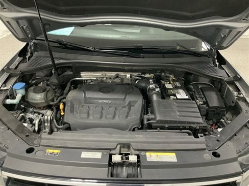 Used 2023 Volkswagen Tiguan SE R-Line FWD image 8