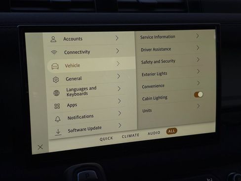 Used 2023 Land Rover Defender 110 75th Limited Edition image 51