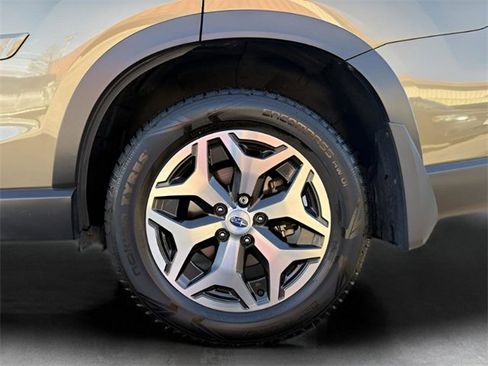 Used 2022 Subaru Forester Premium image 9