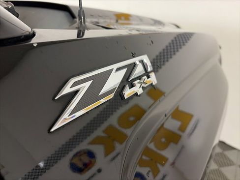 Used 2014 GMC Sierra 1500 SLE image 4