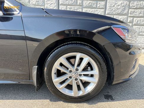 Used 2020 Volkswagen Passat 2.0T SE image 11