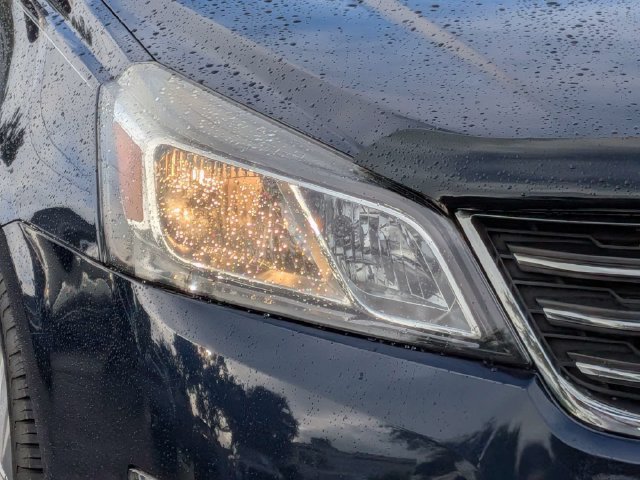 Used 2017 Chevrolet Traverse LT w/ Style and Technology Package FWD image 9