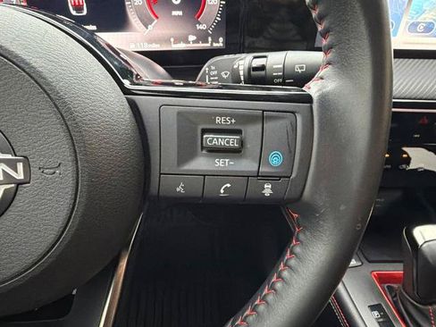 Certified 2025 Nissan Kicks SR FWD image 30