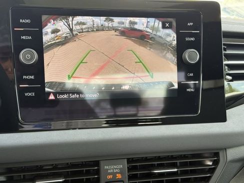 New 2026 Volkswagen Jetta SE FWD image 15