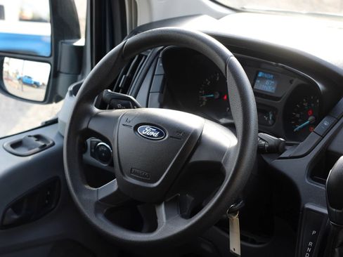 Used 2019 Ford Transit 350 XL image 11
