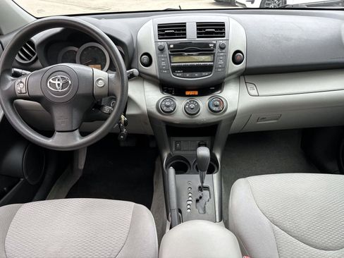 Used 2011 Toyota RAV4 Base w/ Upgrade Value Pkg image 28