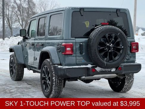 Used 2025 Jeep Wrangler Unlimited Sahara w/ Safety Group image 11