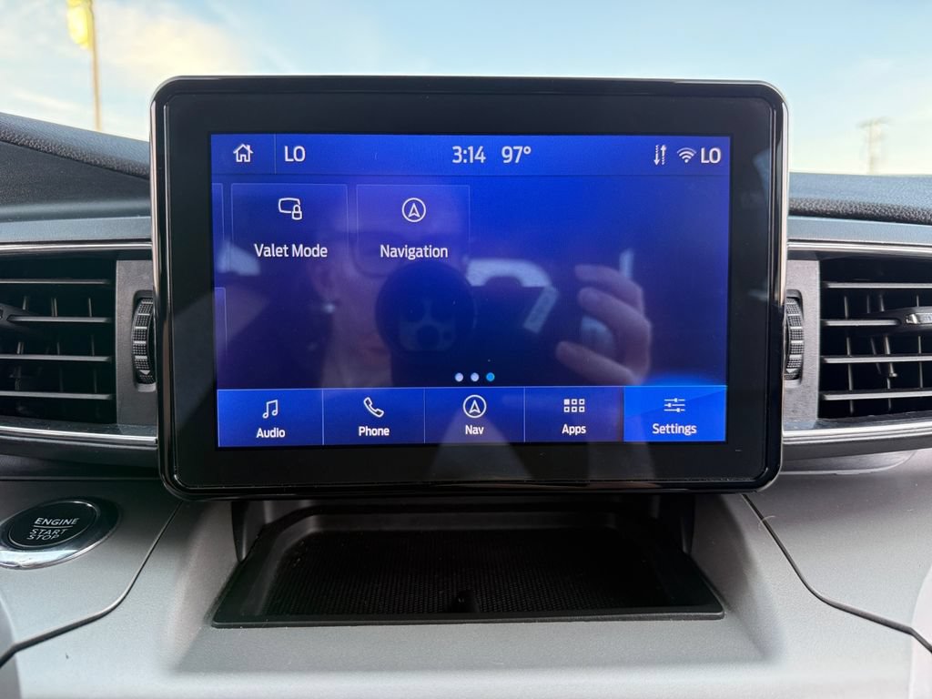 Used 2022 Ford Explorer XLT w/ Equipment Group 202A AWD/4WD image 50
