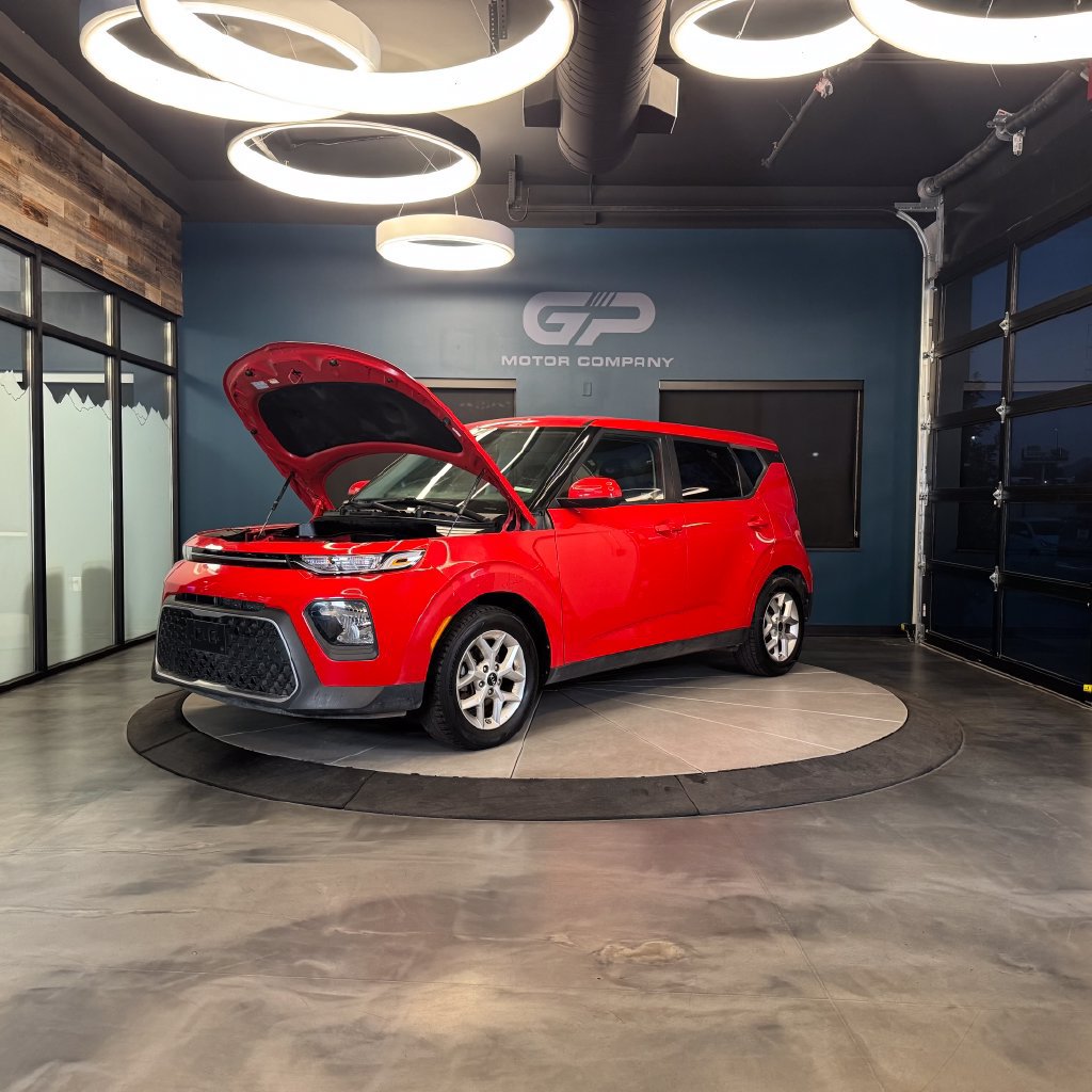 Used 2020 Kia Soul S FWD image 23