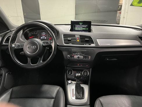 Used 2018 Audi Q3 2.0T Premium Plus w/ Premium Plus Package AWD/4WD image 16