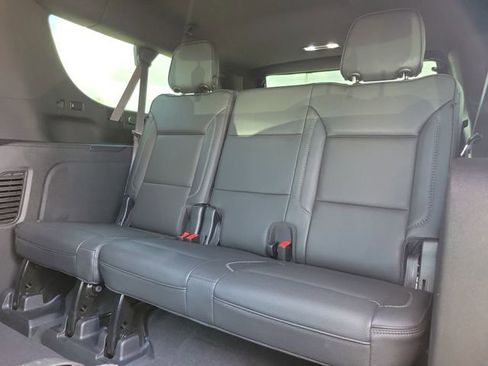 Used 2021 GMC Yukon XL Denali AWD/4WD image 12