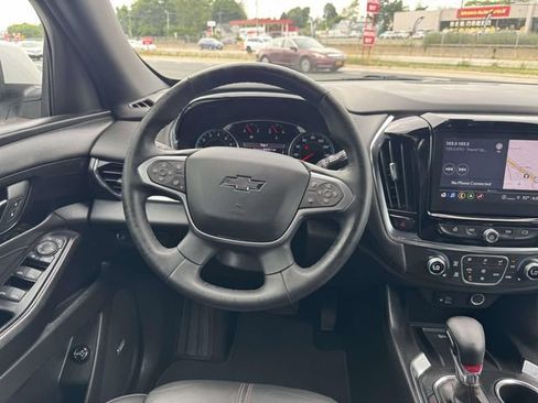 Used 2023 Chevrolet Traverse RS AWD/4WD image 11