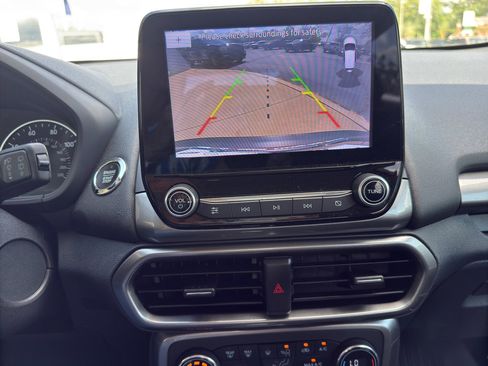 Used 2020 Ford EcoSport SE w/ SE Convenience Package image 18