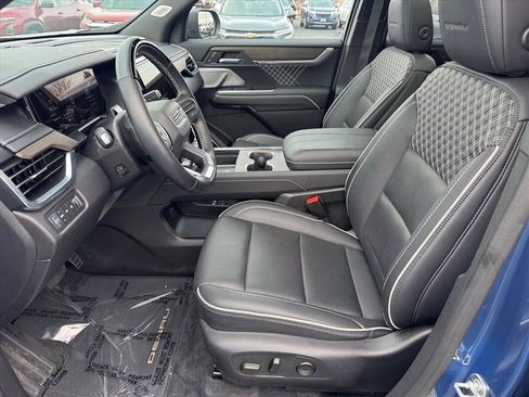 Used 2024 GMC Acadia Denali w/ Super Cruise Package image 5