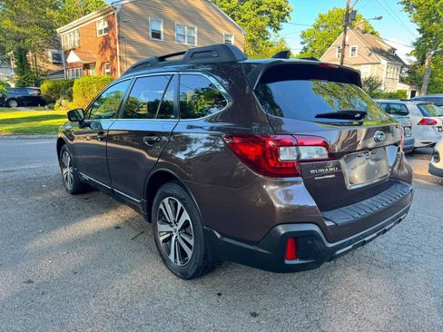 Used 2019 Subaru Outback 2.5i Limited w/ Popular Package #2 AWD/4WD image 6