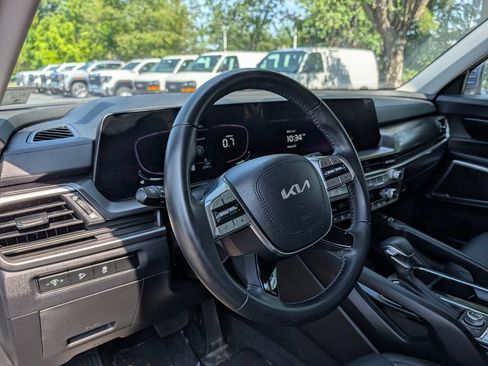 Used 2023 Kia Telluride S w/ S Sunroof Package AWD/4WD image 12