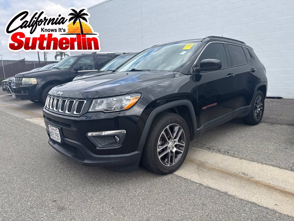 Used 2019 Jeep Compass Latitude w/ Popular Equipment Group FWD image 1