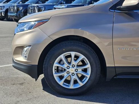 Used 2018 Chevrolet Equinox LT image 10