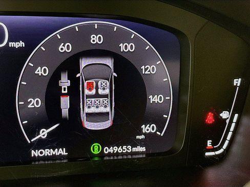 Used 2022 Honda Civic Touring image 13