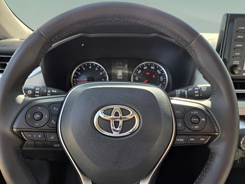 Certified 2021 Toyota RAV4 XLE Premium image 22