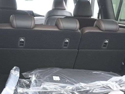 New 2026 Nissan Armada SL w/ Captain's Chari Seat Package AWD/4WD image 23
