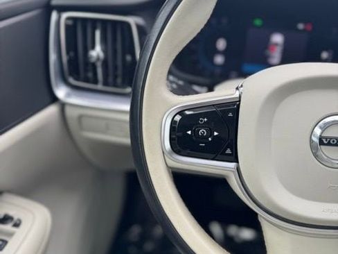 Used 2024 Volvo S60 B5 Core image 13