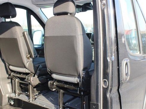 New 2025 RAM ProMaster 2500 w/ Quick Order Package 22G SLT image 11