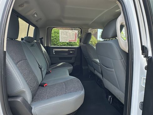 Used 2017 RAM 1500 Big Horn AWD/4WD image 29