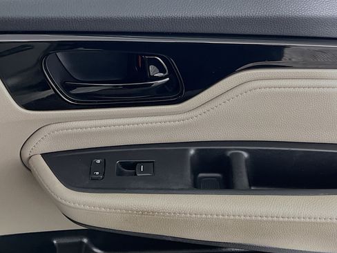 Used 2018 Honda Odyssey Elite image 32