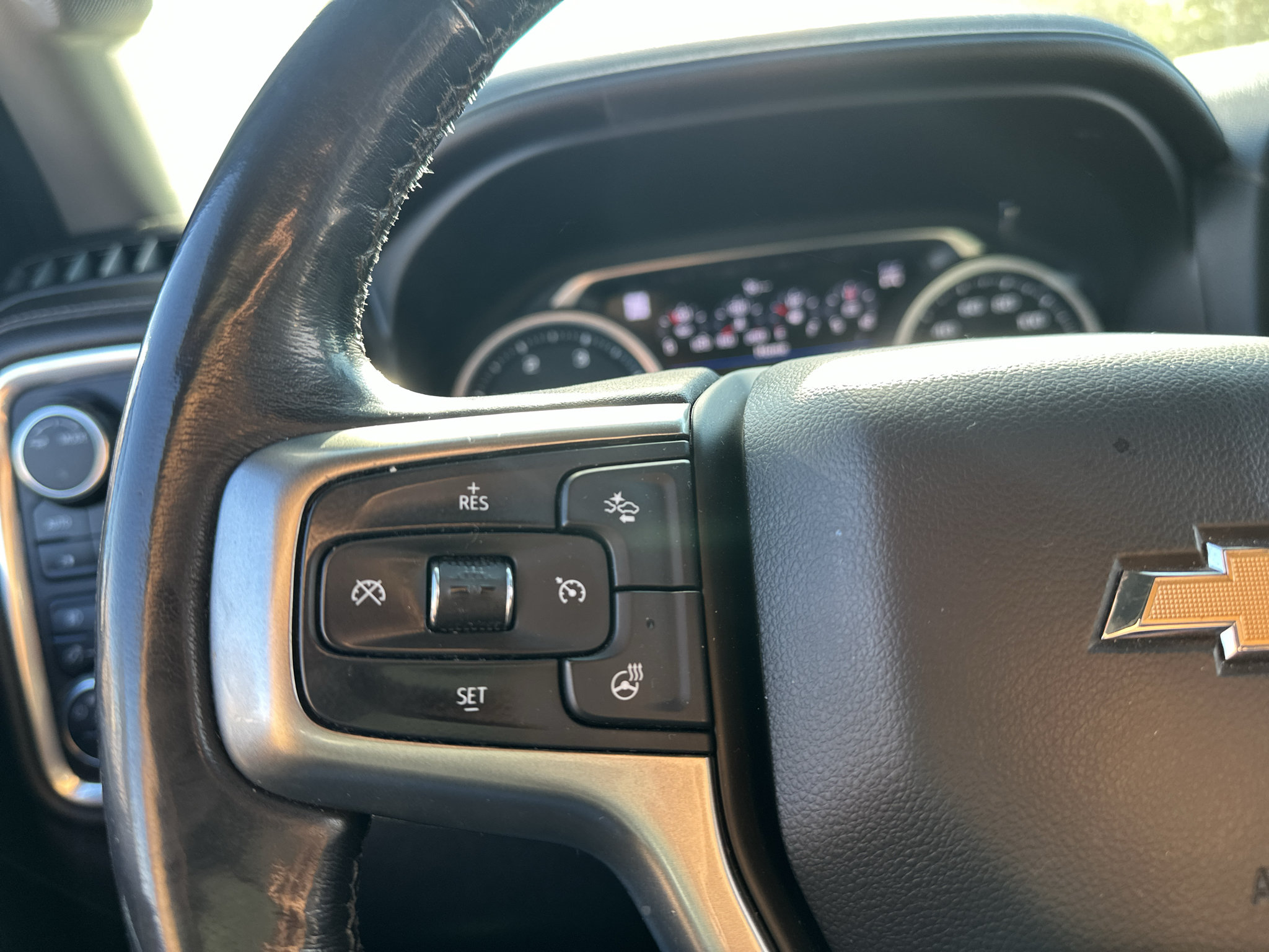 Used 2020 Chevrolet Silverado 3500 LTZ w/ LTZ Premium Package AWD/4WD image 29