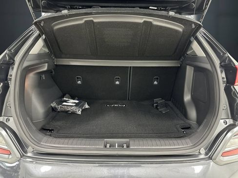 Used 2021 Hyundai Kona Limited w/ Cargo Package FWD image 13