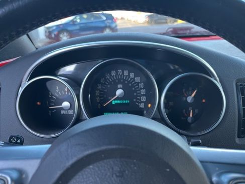 Used 2005 Chevrolet SSR w/ Preferred Equipment Group image 20