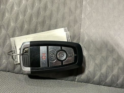 Certified 2021 Ford Escape SE w/ Cold Weather Package image 22