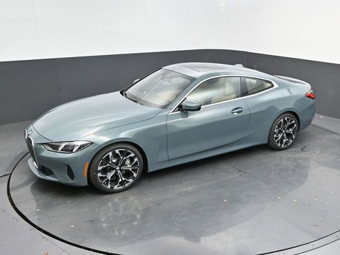 Certified 2025 BMW 430i 430i w/ Convenience Package image 23