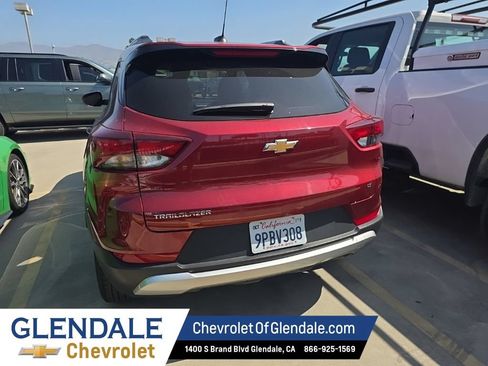 Used 2025 Chevrolet TrailBlazer LT FWD image 4